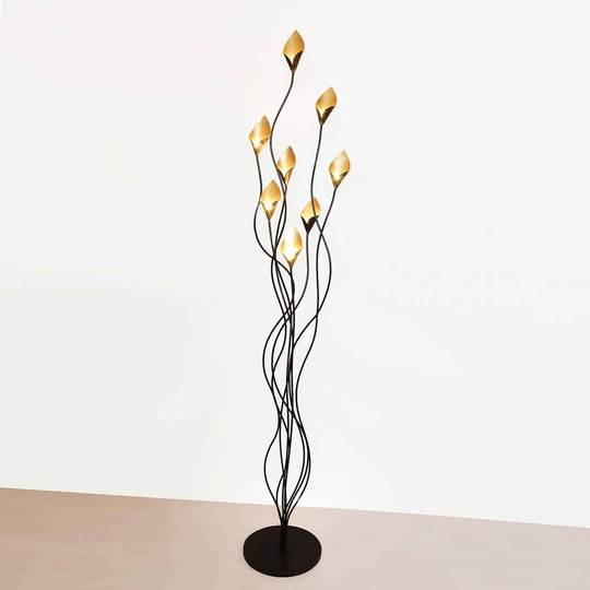 Kahdeksanlamp. design-LED-lattiavalaisin Calamaro