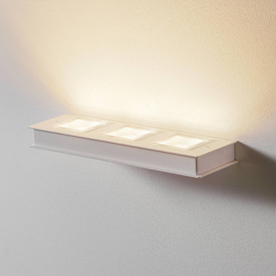 Fabbian Quarter -LED-seinävalo 3-lamp. valkoinen