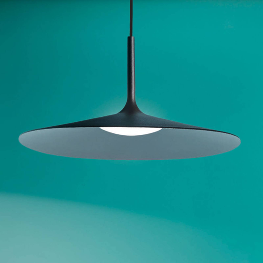LED-riippuvalaisin Poe Plus, musta