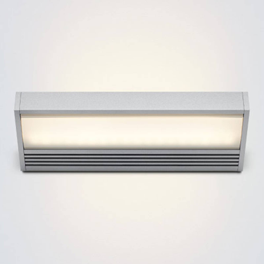 serien.lighting SML – LED-seinävalaisin hopea