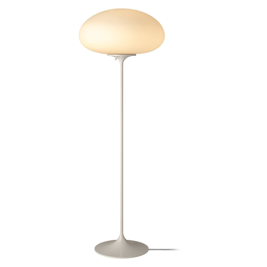 GUBI Stemlite -lattiavalaisin, harmaa, 110 cm