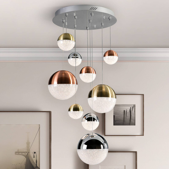 LED-riippuvalaisin Sphere multicolour 9-lamppuinen
