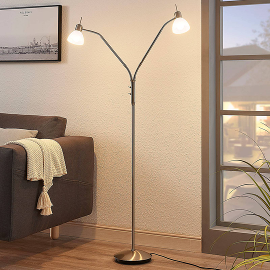 Kaksilamppuinen LED-lattialamppu Gwendolin