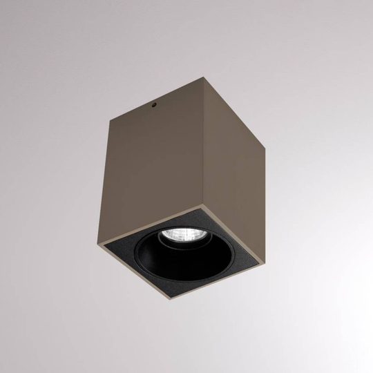 Atus Square -LED-kattovalo, 1-lamppuinen, terra