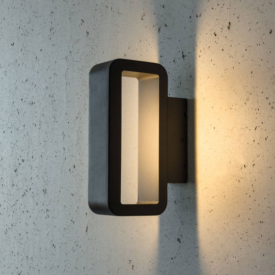 Suoralinjainen LED-ulkoseinävalaisin Juno