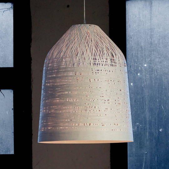 Valkoinen design-riippuvalaisin Black Out, 50 cm