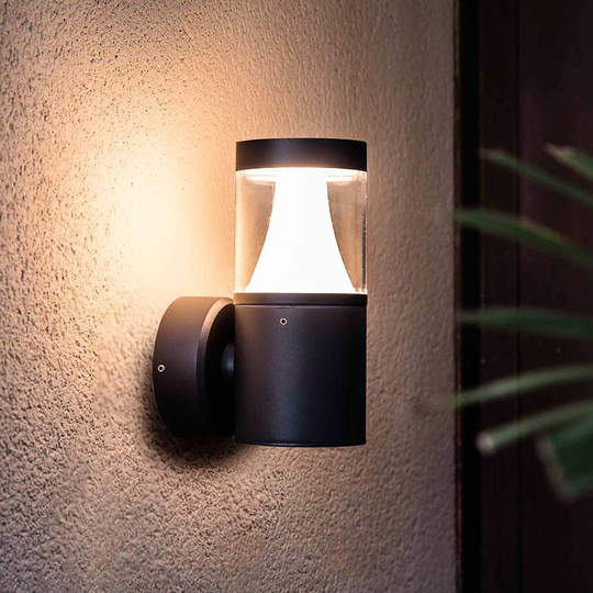LED-ulkoseinälamppu Plim, kartiomainen diffuusori