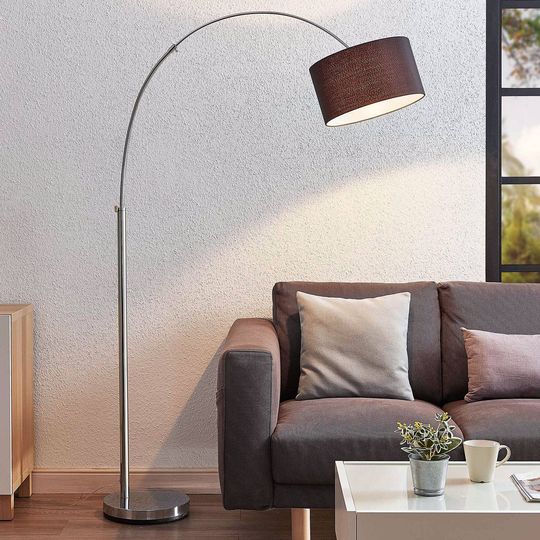Lattiavalaisin Kelja, musta kangasvarjostin