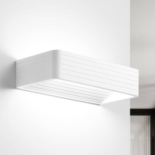 LED-seinävalaisin Limera 25 cm leveä