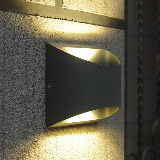 Puolipyöreä Dodd-LED-ulkoseinävalaisin, alumiini