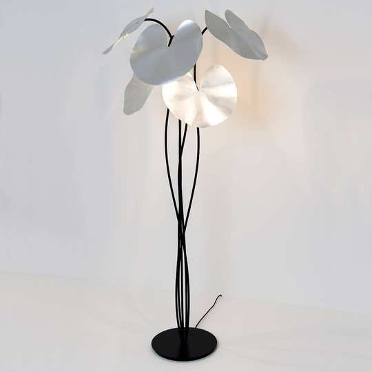 LED-lattiavalo Controversia, hopeinen varjostin