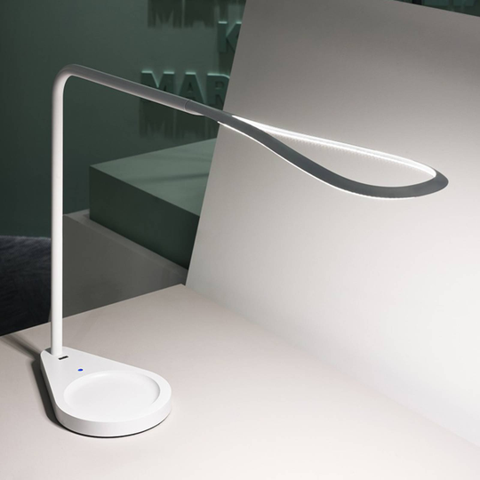 Fontana Arte Kinx -LED-työpöytälamppu, valkoinen